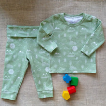 Load image into Gallery viewer, Green Mountain Long Sleeve Top &amp; Pants Set
