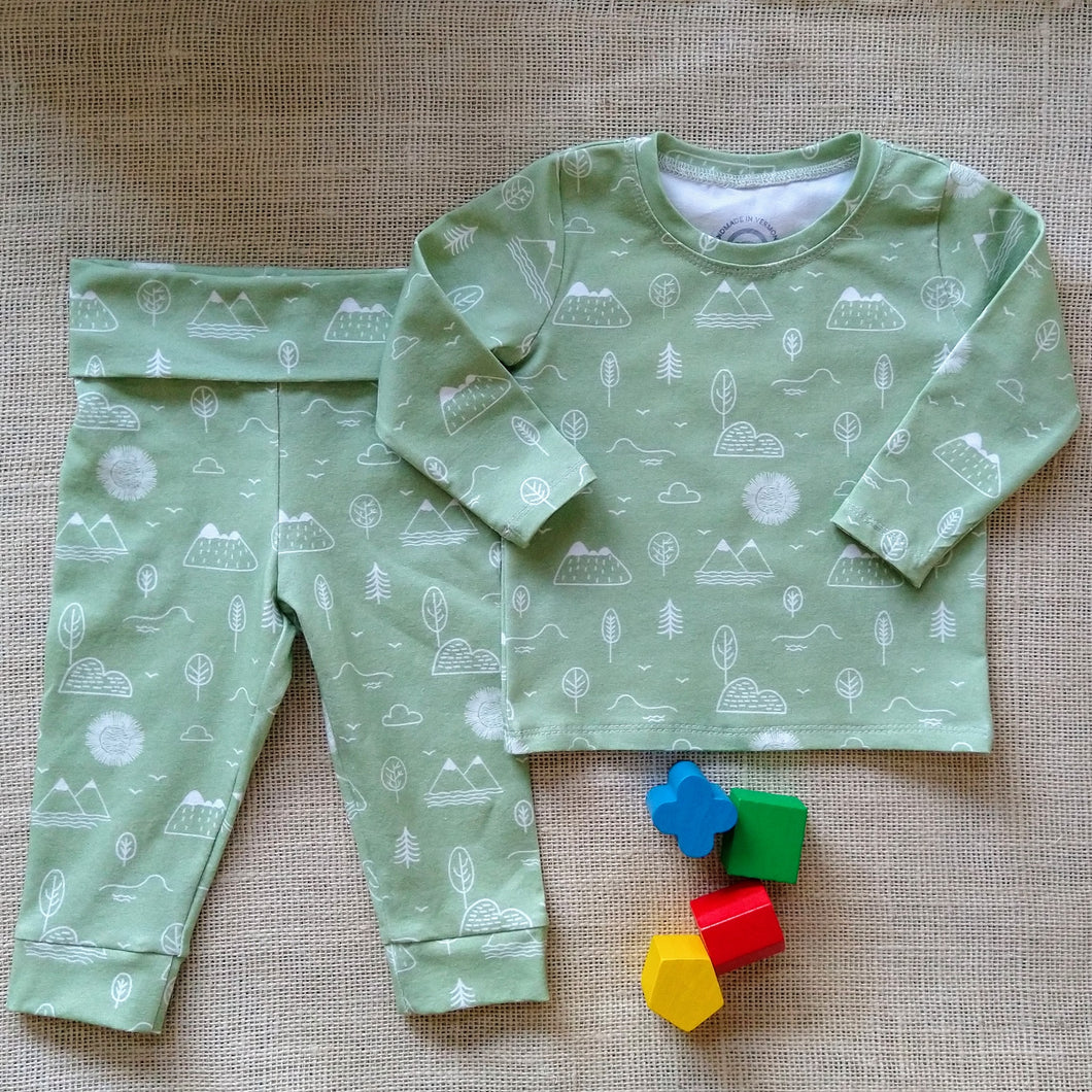 Green Mountain Long Sleeve Top & Pants Set