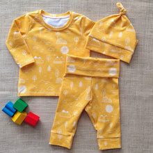 Load image into Gallery viewer, Yellow Mountain- New Baby Gift Set
