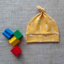 Load image into Gallery viewer, Yellow Mountain- New Baby Gift Set
